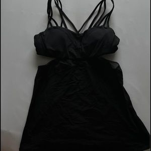 Lululemon black tank